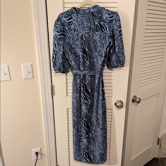 NWT Sugarlips Blue Animal Print Dress - Picture 6 of 7